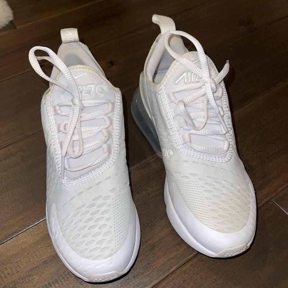 Reposh from @ashlynnyorgesen White Nike Air max 270 Women’s